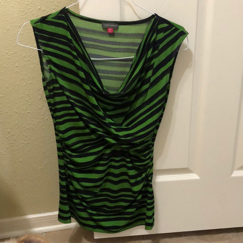 Cute sleeveless Vince Camuto top - Picture 2 of 4